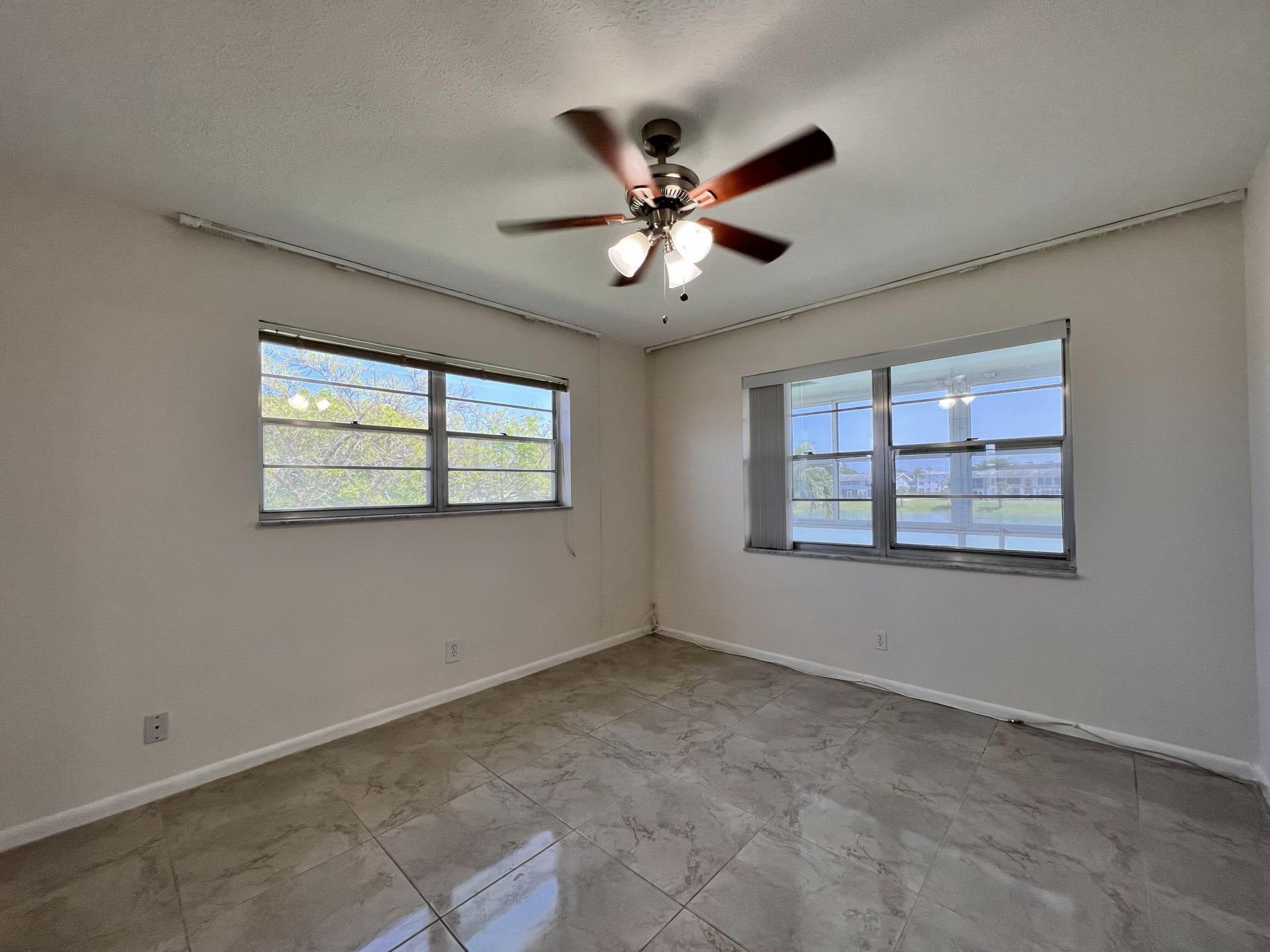 136 Somerset G, West Palm Beach, FL 33417 Photo