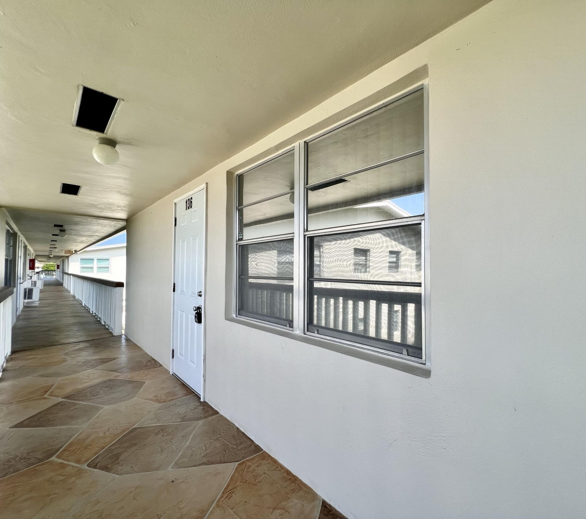 136 Somerset G, West Palm Beach, FL 33417 Photo
