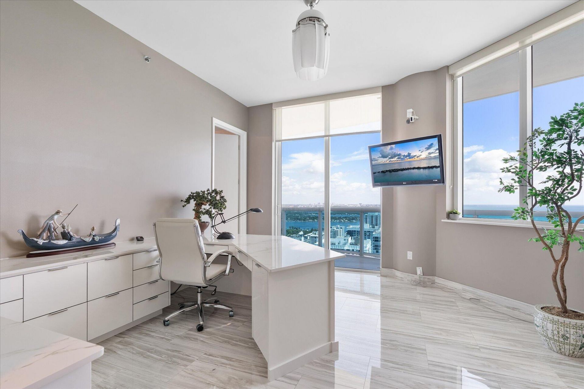 2711 S Ocean Drive, Unit 3602, Hollywood, FL 33019 Photo