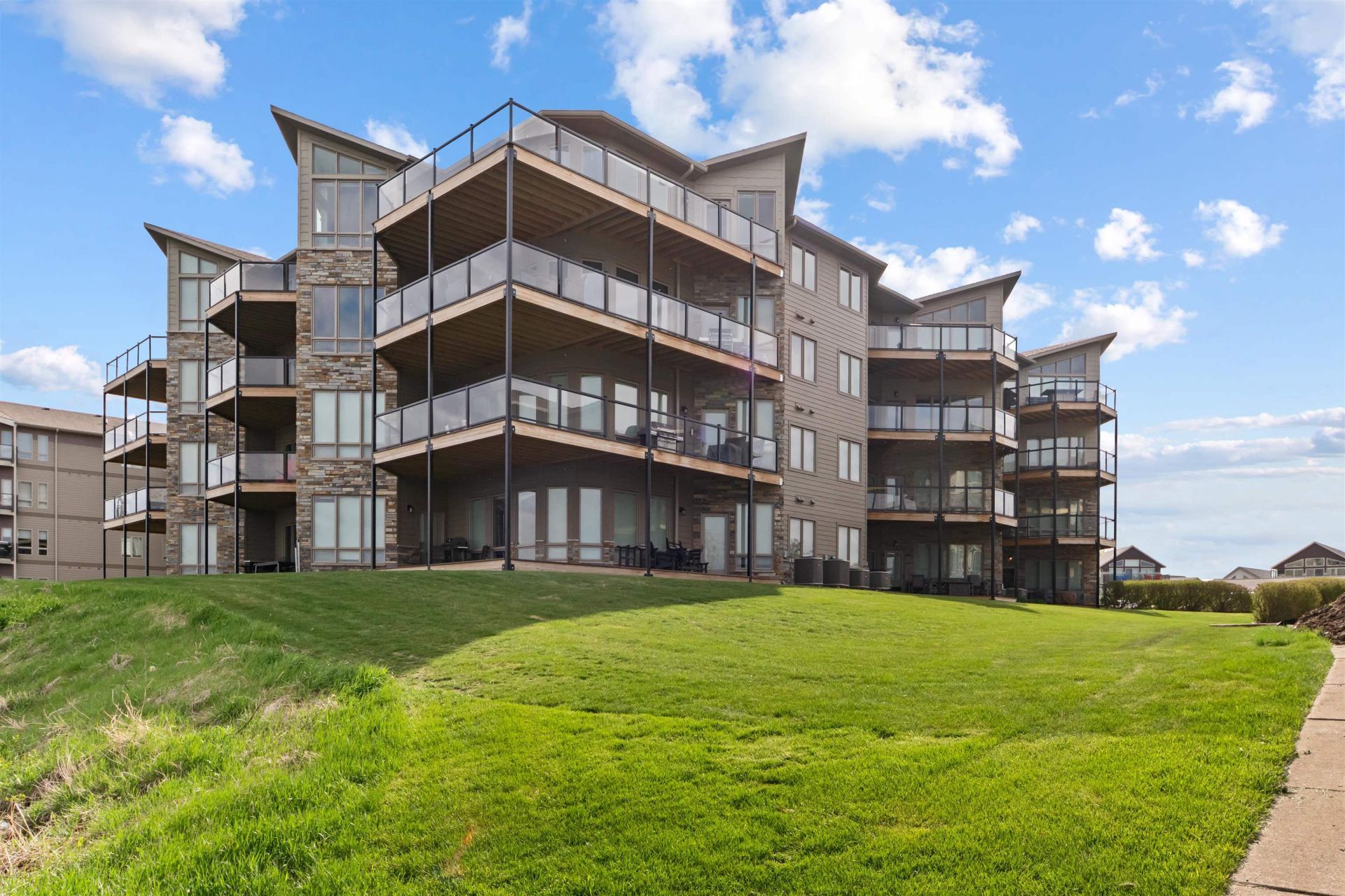455 240th Avenue , Unit 305, Arnolds Park, IA 51331 Main Photo