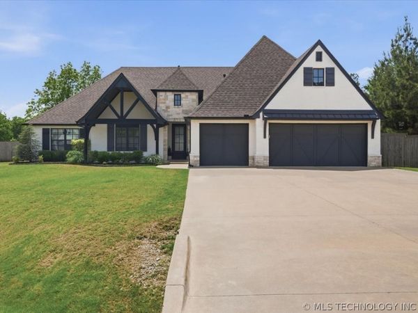 3254 W 113th Street S, Jenks, OK 74037
