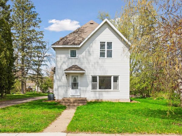 745 Broadway Street, Hammond, WI 54015