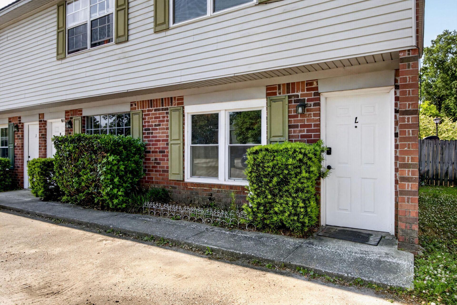519 Parkdale Drive Photo 2