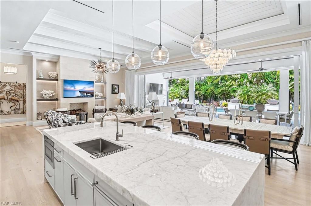 3003 Crayton Rd , Naples, FL 34103 Photo