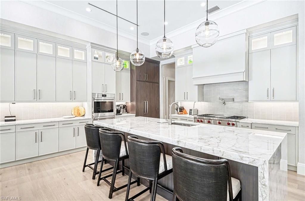 3003 Crayton Rd , Naples, FL 34103 Photo