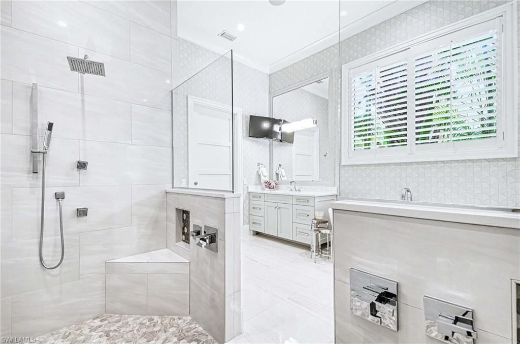 3003 Crayton Rd , Naples, FL 34103 Photo