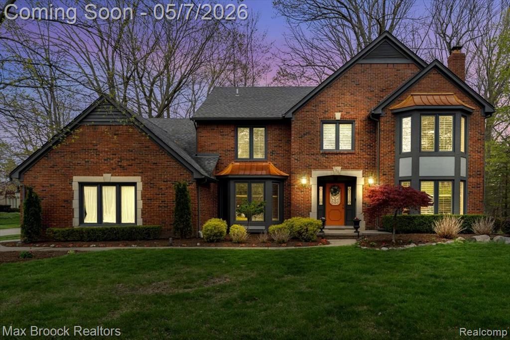 5536 Whitfield Drive, Troy, MI 48098 Main Photo