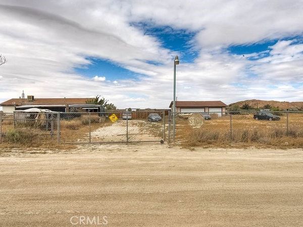 1212 Smith, El Mirage, CA 92301