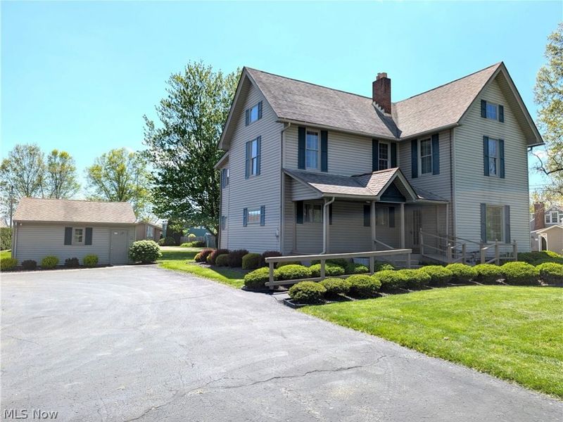 17991 Mahoning Avenue, Lake Milton, OH 44429 Photo 1