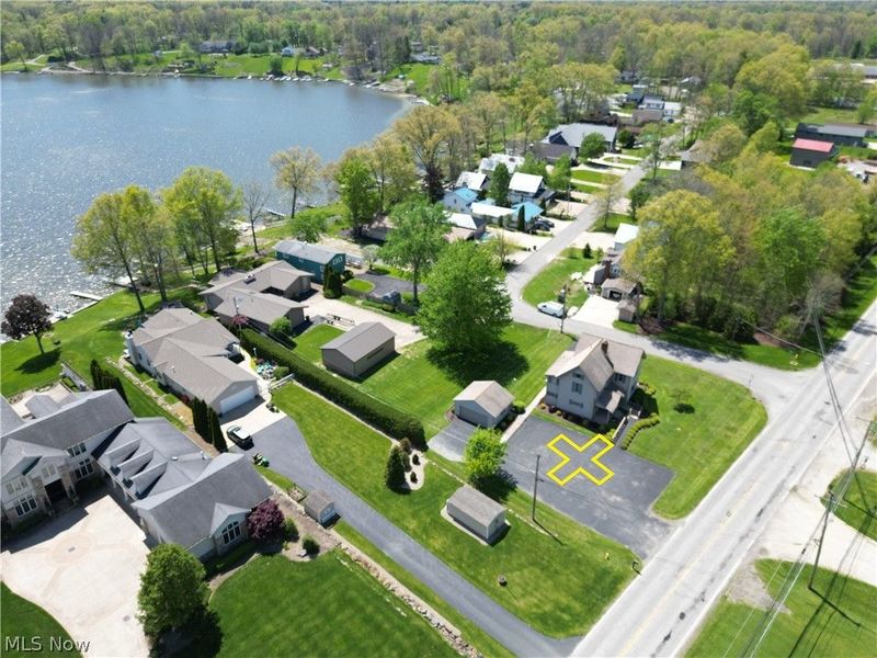 17991 Mahoning Avenue, Lake Milton, OH 44429 Photo 5