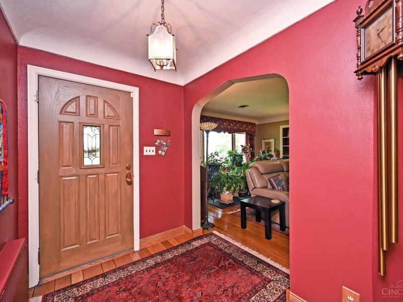 877 Finney Trail, Cincinnati, OH 45224 Photo 4
