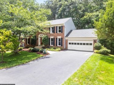 8153 SHIPS CURVE LANE, SPRINGFIELD, VA 22153