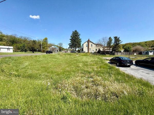 469 HILL ROAD , ROBESONIA, PA 19551