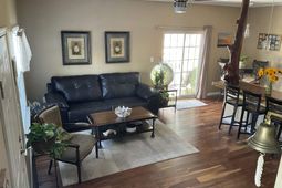 804 Brenda Pl. photo 4