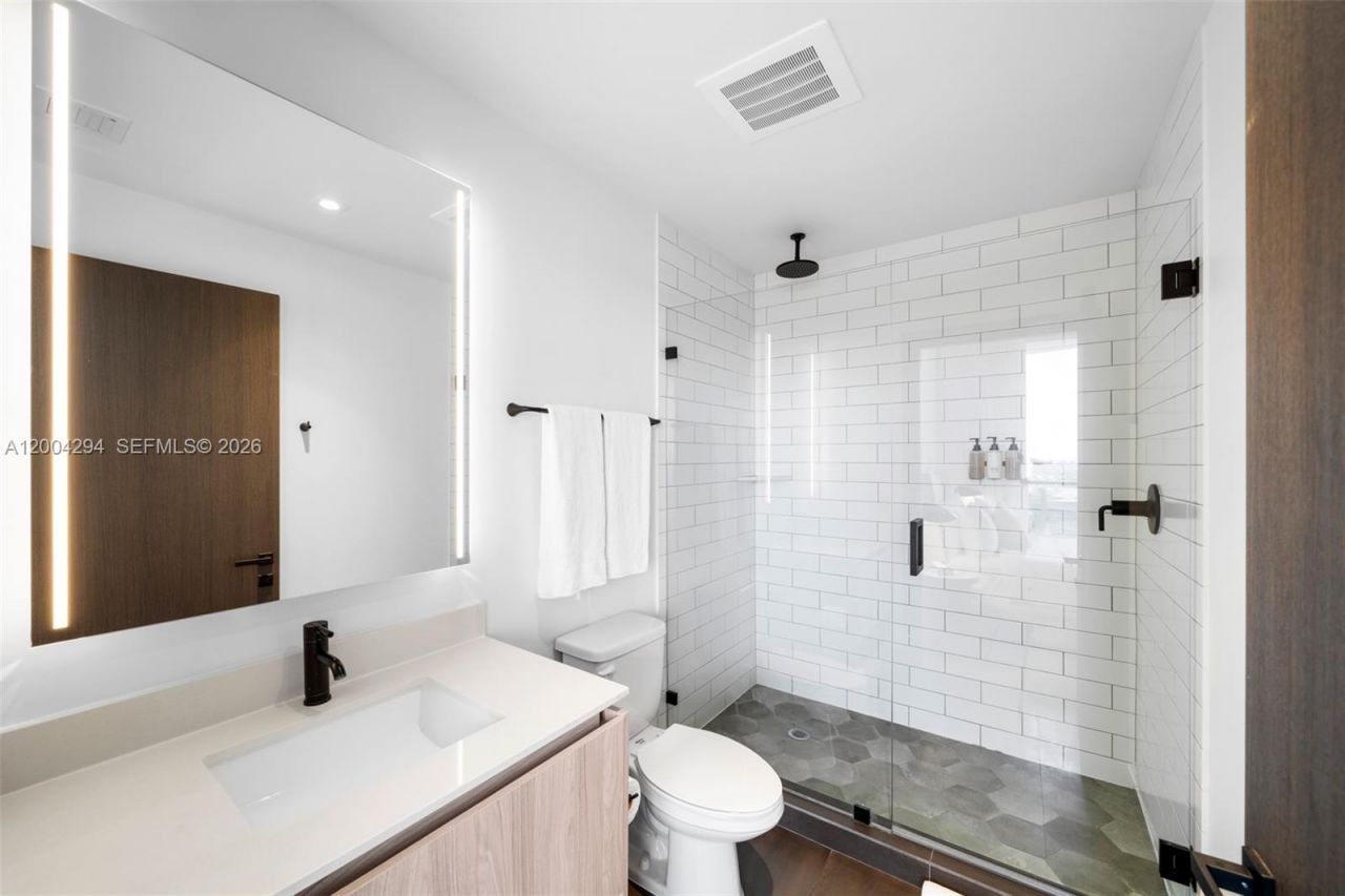398 NE 5th St , Unit 1809, Miami, FL 33132 Photo