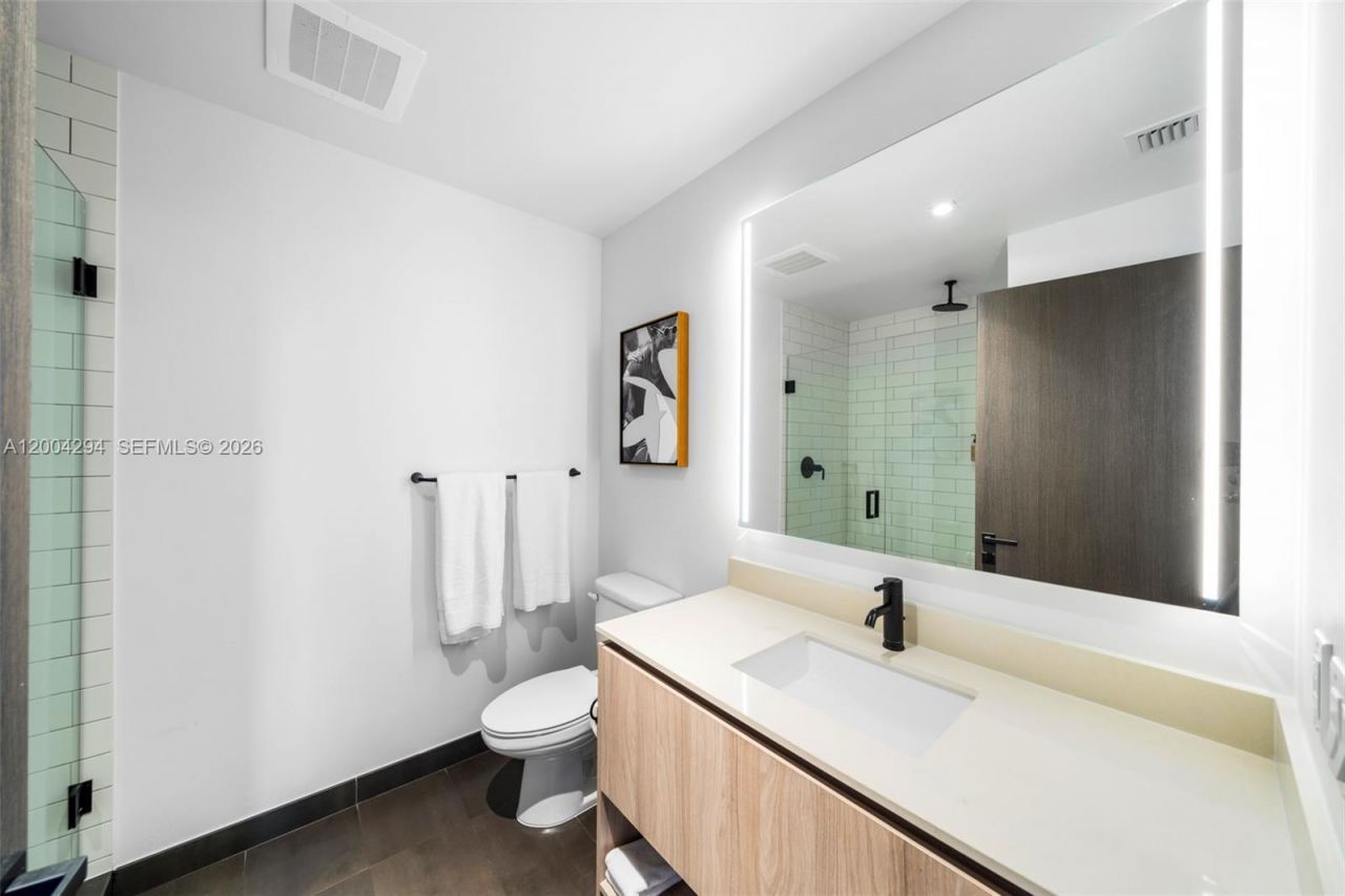 398 NE 5th St , Unit 1809, Miami, FL 33132 Photo