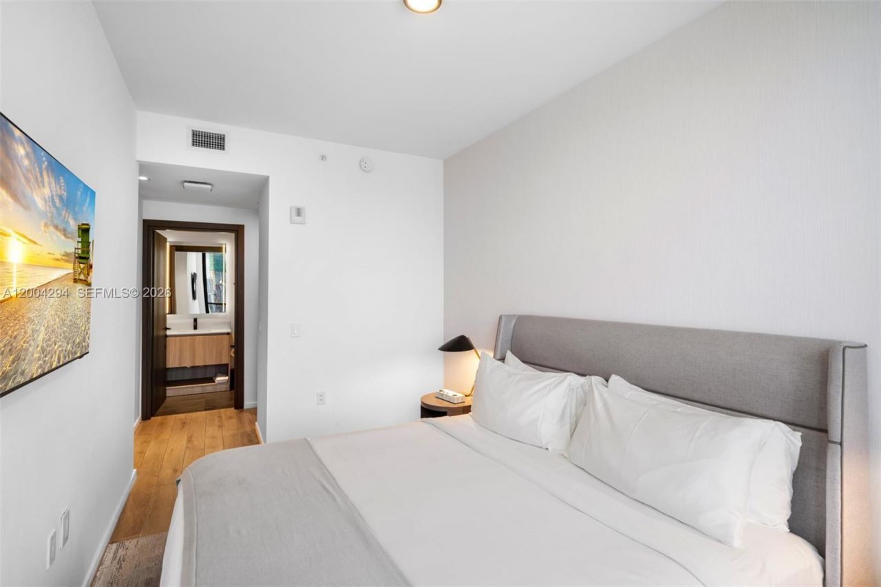 398 NE 5th St , Unit 1809, Miami, FL 33132 Photo