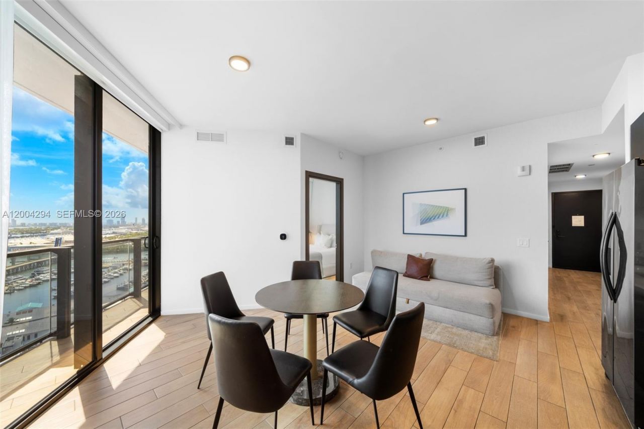 398 NE 5th St , Unit 1809, Miami, FL 33132 Photo