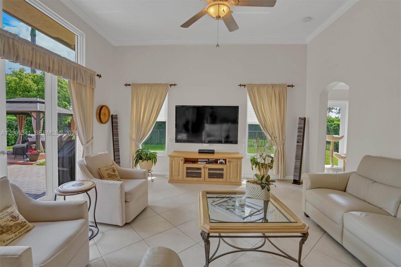 3911 SW 186th Ave, Miramar, FL 33029 Photo