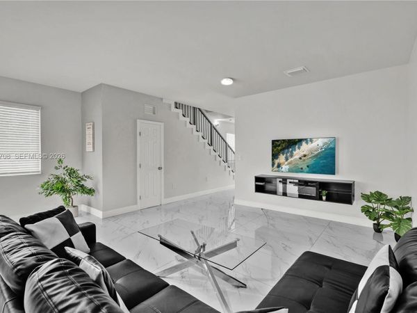 1968 NW 25th Ave, Unit 1968, Miami, FL 33125