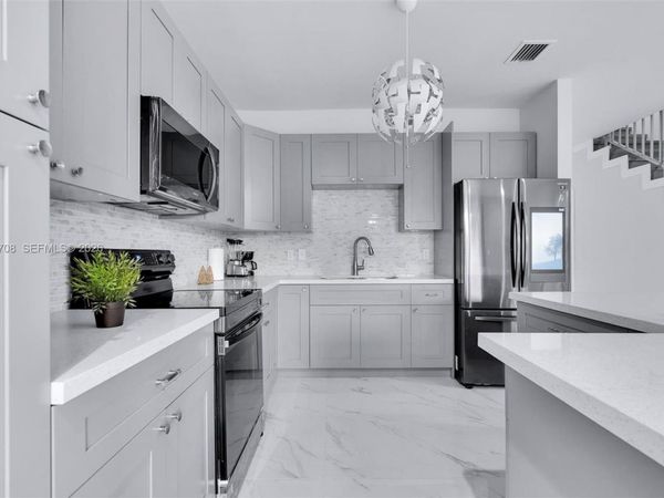 1968 NW 25th Ave , Unit 1968, Miami, FL 33125