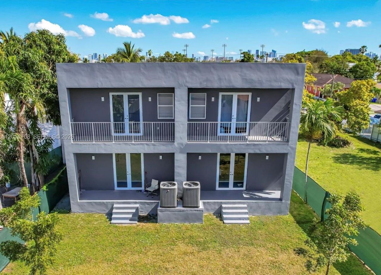 1968 NW 25th Ave , Unit 1968, Miami, FL 33125 Photo