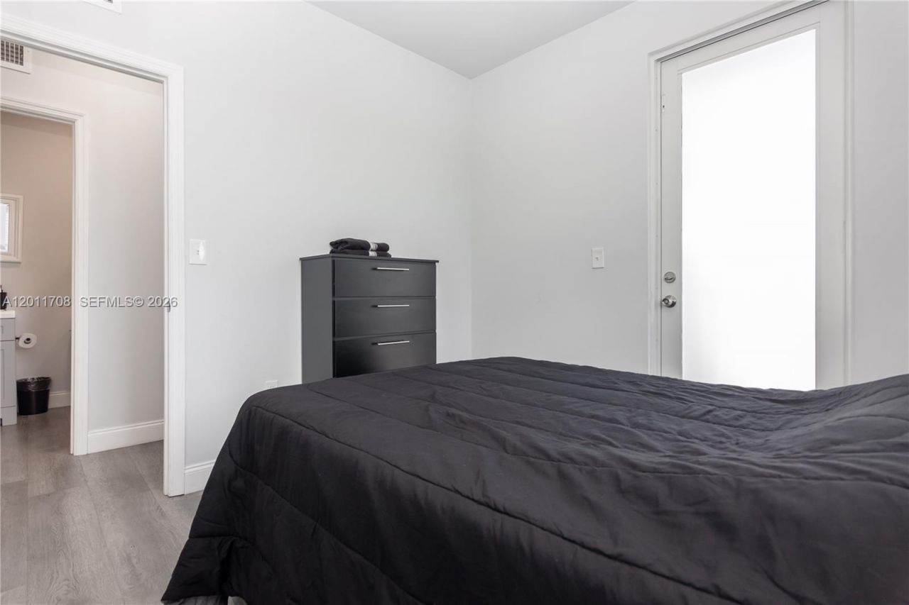1968 NW 25th Ave , Unit 1968, Miami, FL 33125 Photo