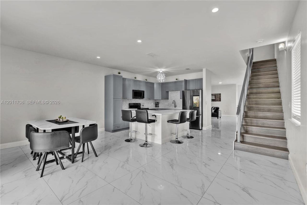 1968 NW 25th Ave, Unit 1968, Miami, FL 33125 Photo