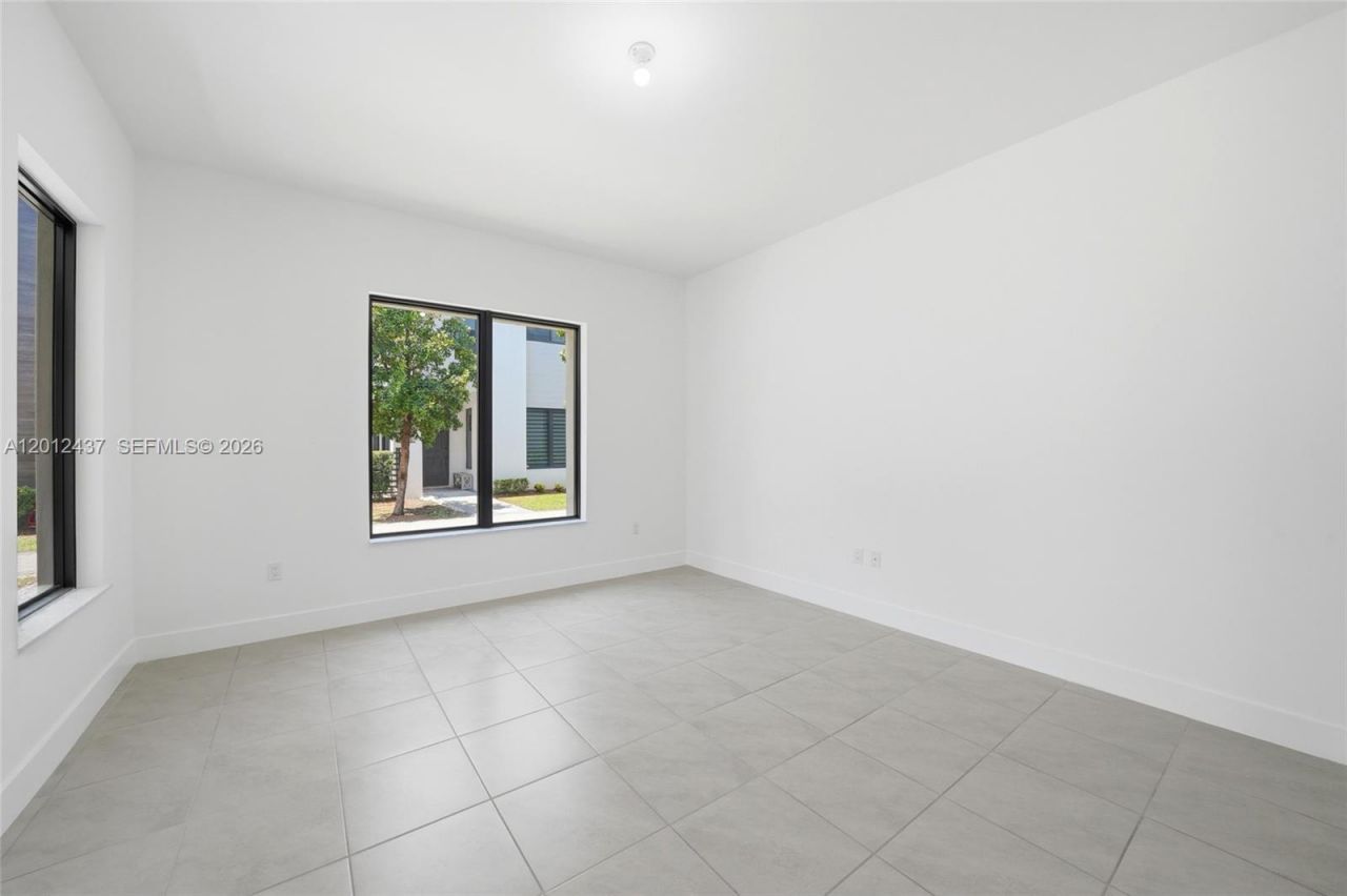 4356 NW 80th Ave , Doral, FL 33166 Photo