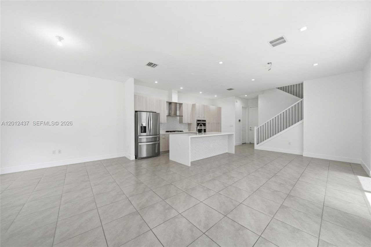 4356 NW 80th Ave , Doral, FL 33166 Photo