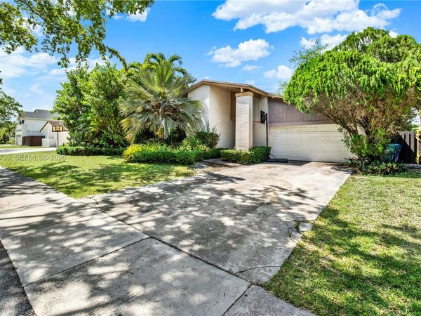 13455 SW 104th Ter , Miami, FL 33186