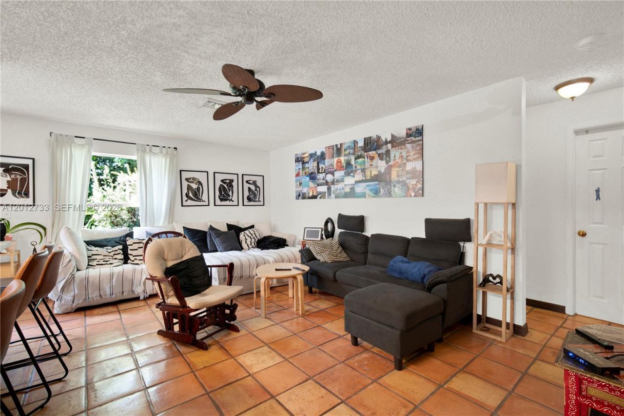 13455 SW 104th Ter, Miami, FL 33186 Photo