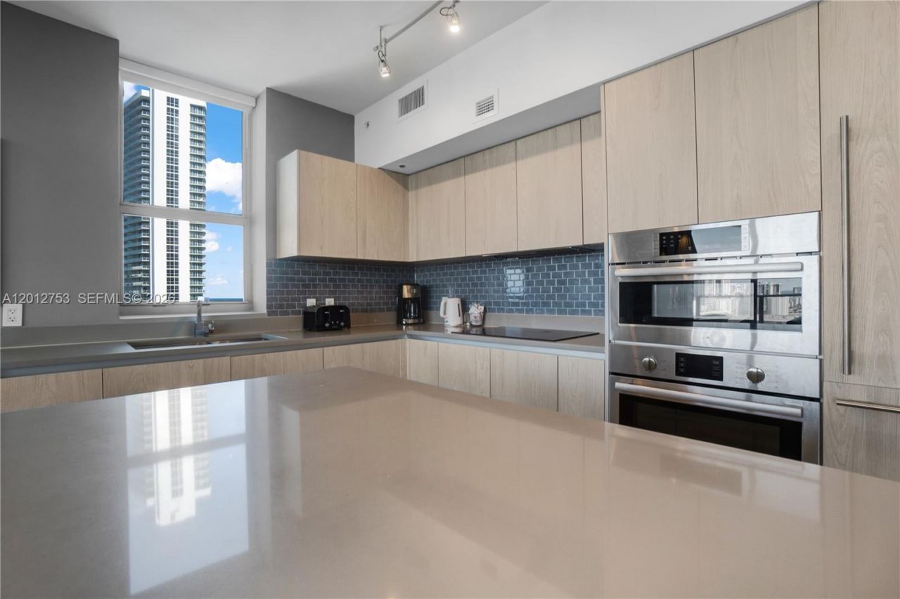 4010 S Ocean Dr , Unit R1801, Hollywood, FL 33019 Photo