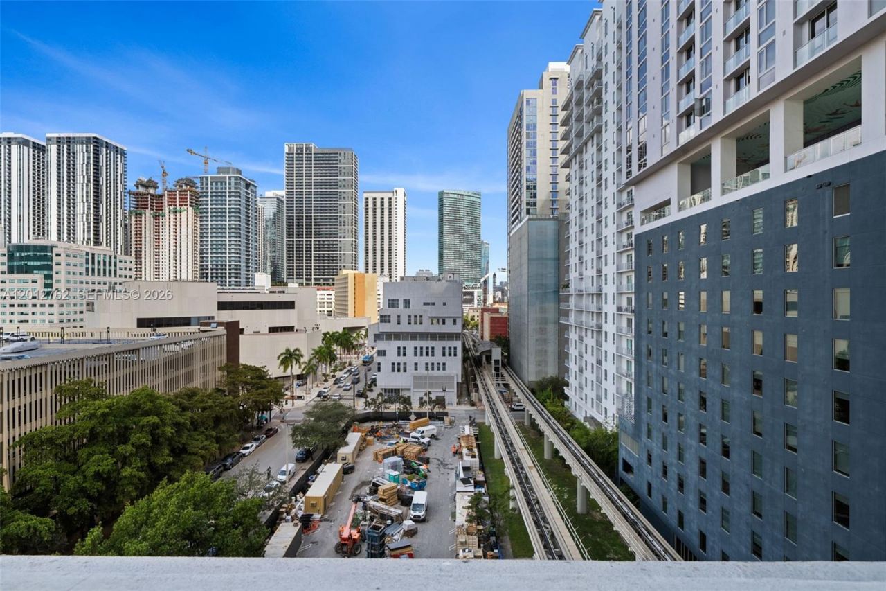 133 NE 2nd Ave, Unit 909, Miami, FL 33132 Photo