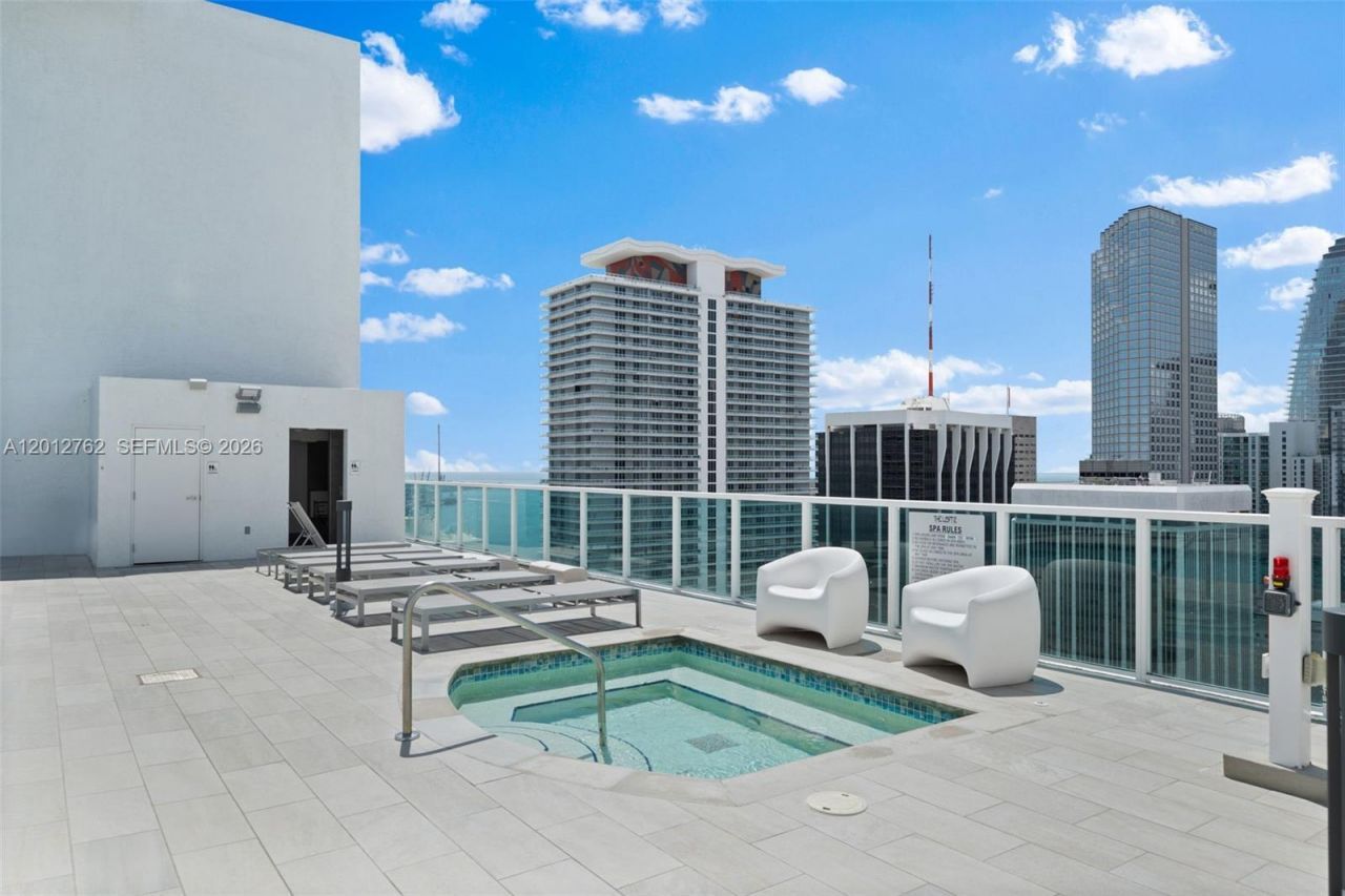 133 NE 2nd Ave, Unit 909, Miami, FL 33132 Photo
