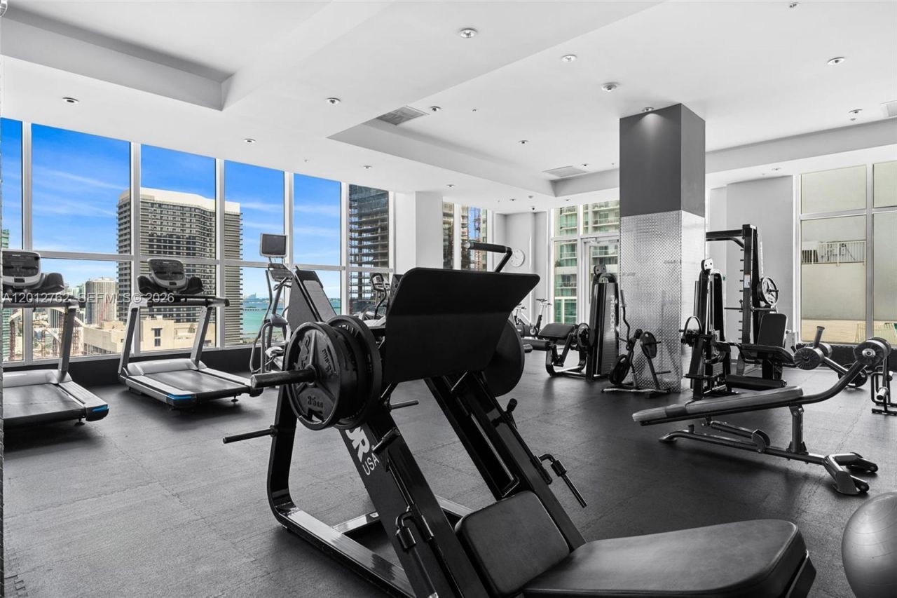 133 NE 2nd Ave, Unit 909, Miami, FL 33132 Photo