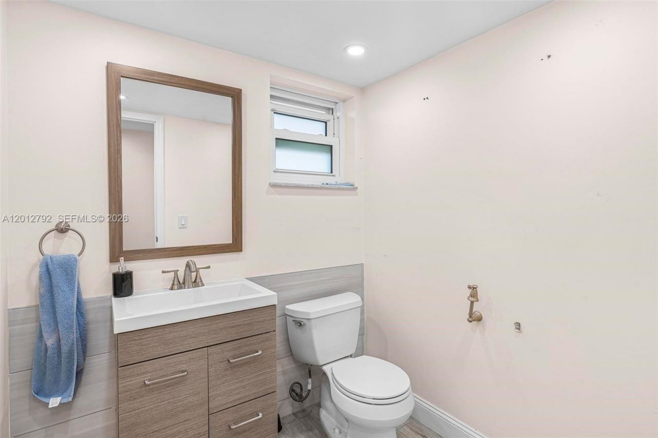 609 NE 14th Ave , Unit 603, Hallandale Beach, FL 33009 Photo