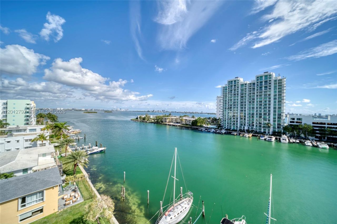 7933 West Dr , Unit 817, North Bay Village, FL 33141 Photo