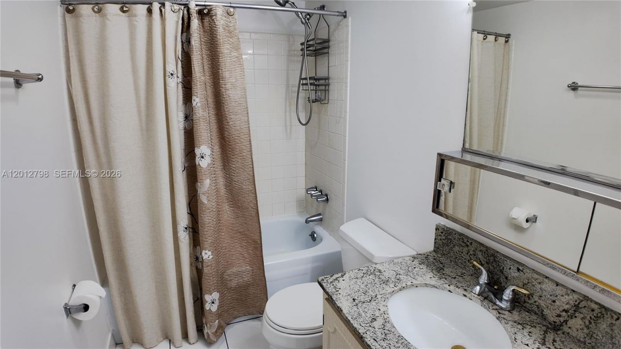 3113 S Ocean Dr , Unit 506, Hallandale Beach, FL 33009 Photo
