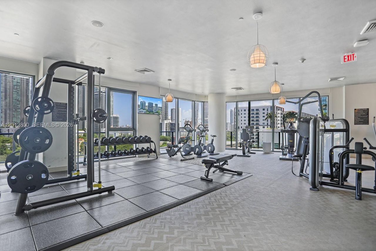 121 NE 34th St, Unit L601, Miami, FL 33137 Photo