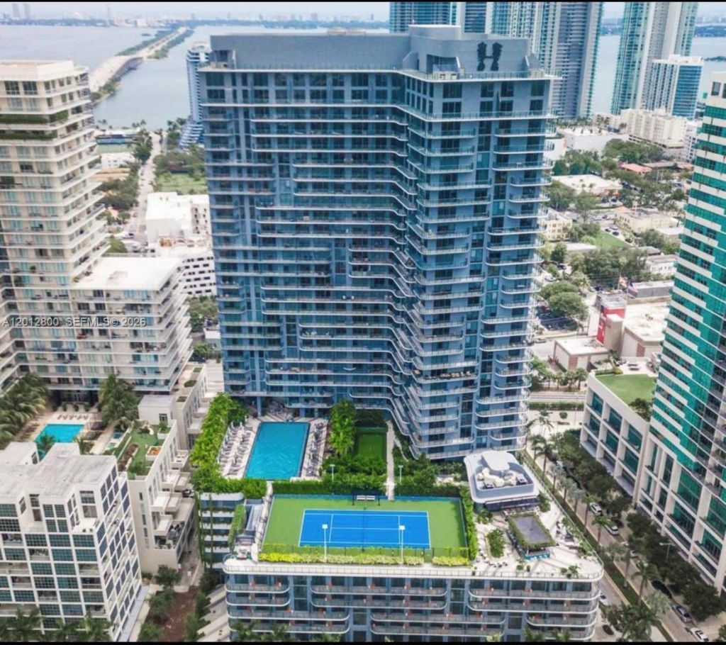 121 NE 34th St, Unit L601, Miami, FL 33137 Photo