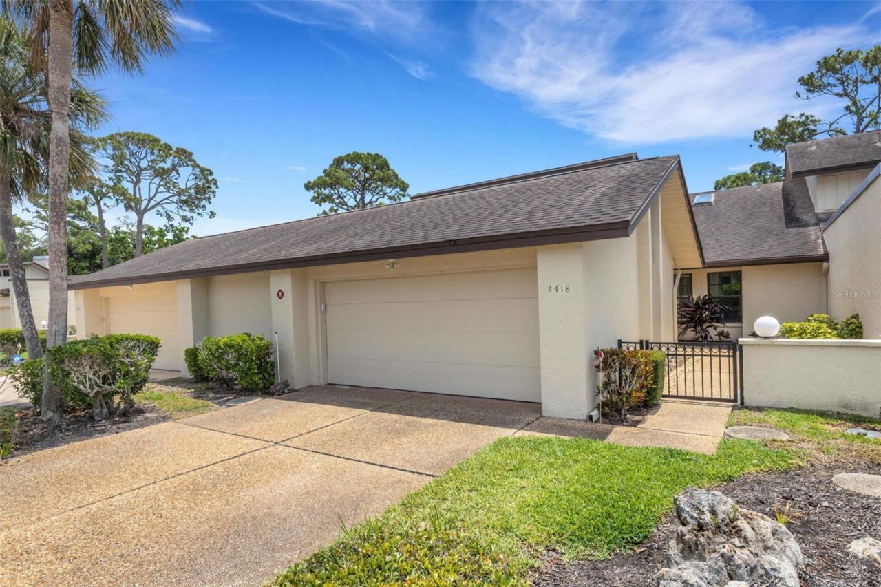 4418 La Jolla Drive, Bradenton, FL 34210 Photo