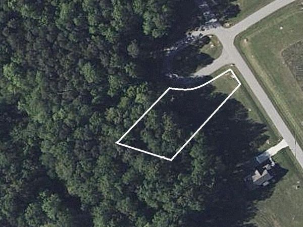 75 Golden Fern Lane, Minnesott Beach, NC 28510