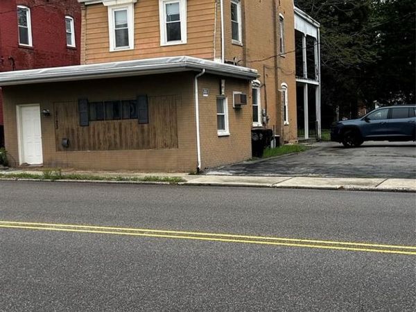 1823 W Main Street , Belleville, IL 62226