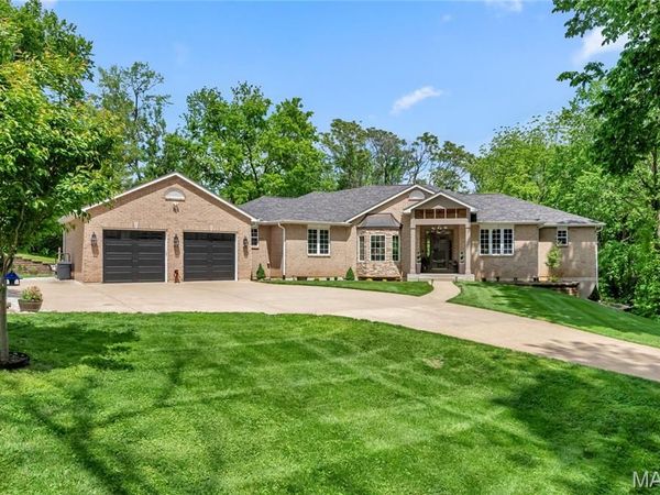 3010 Elm Street, St Charles, MO 63301