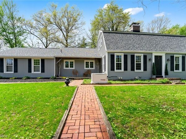 830 Blueberry Hill Drive , Canfield, OH 44406