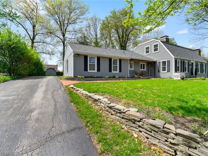 830 Blueberry Hill Drive, Canfield, OH 44406 Photo 2