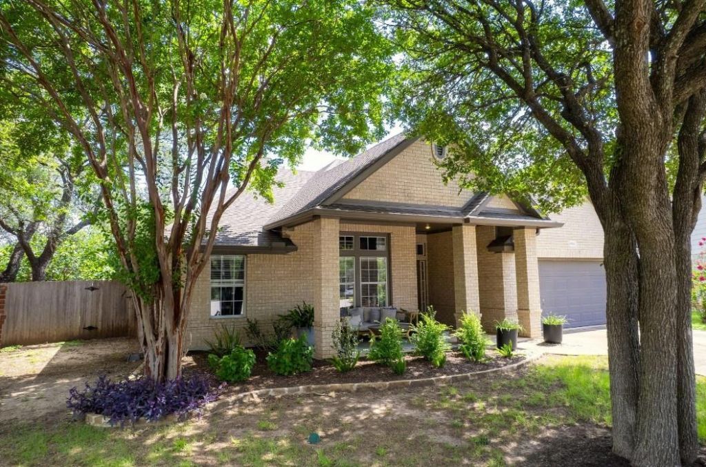 5104 Jacobs Creek Ct, Austin, TX 78749 Main Photo