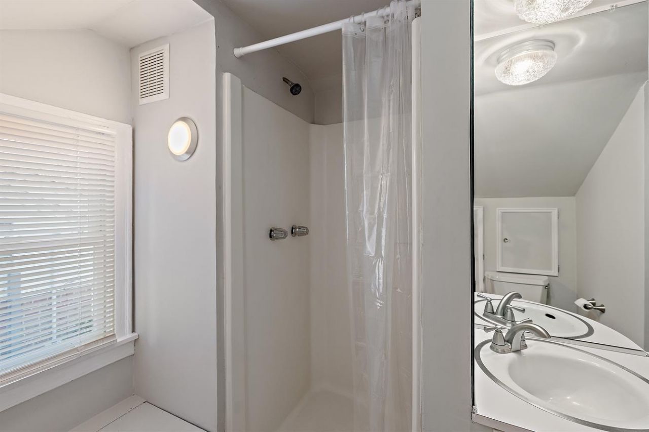 9 Sothel Avenue Photo 13