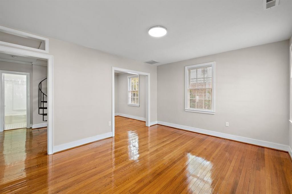 9 Sothel Avenue Photo 3